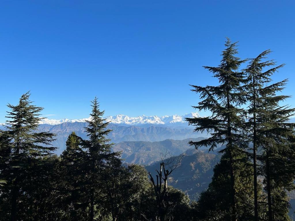 The Deodar Inn Pauri Экстерьер фото